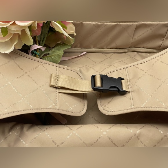 Michael Kors Jet Set Travel Trolley Suitcase - Picture 7 of 12